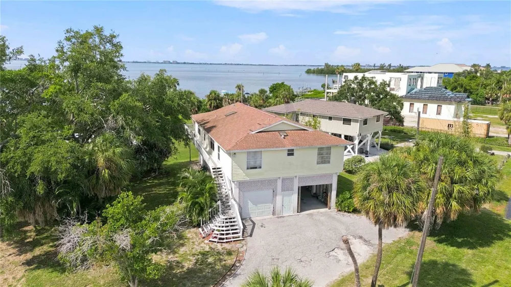 6904 22ND STREET W Bradenton, FL 34207