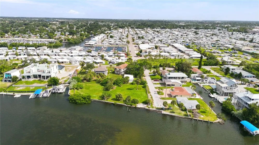 6904 22ND STREET W Bradenton, FL 34207