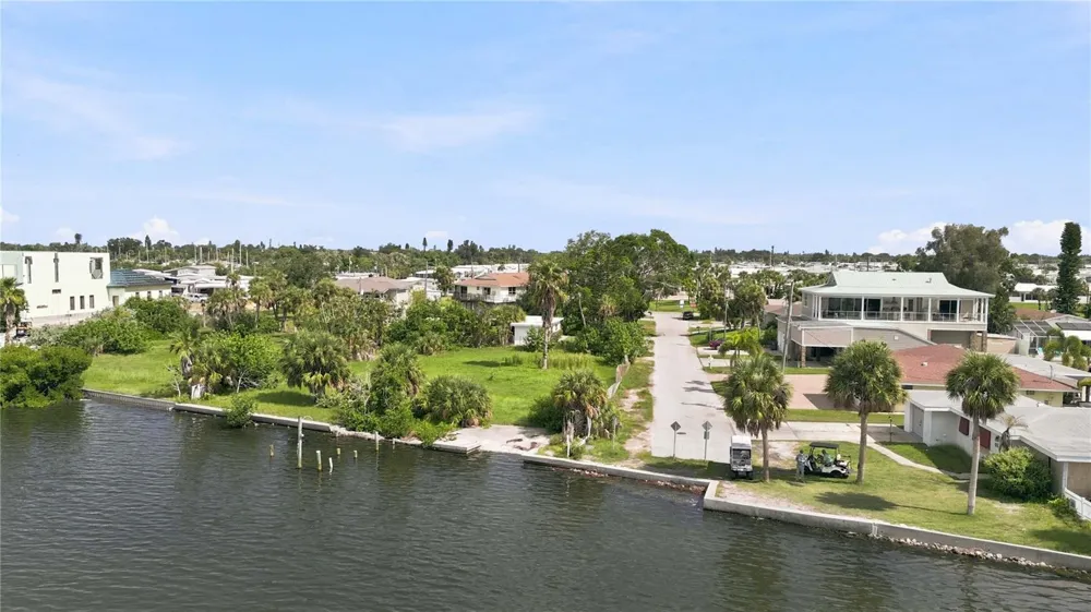 6904 22ND STREET W Bradenton, FL 34207