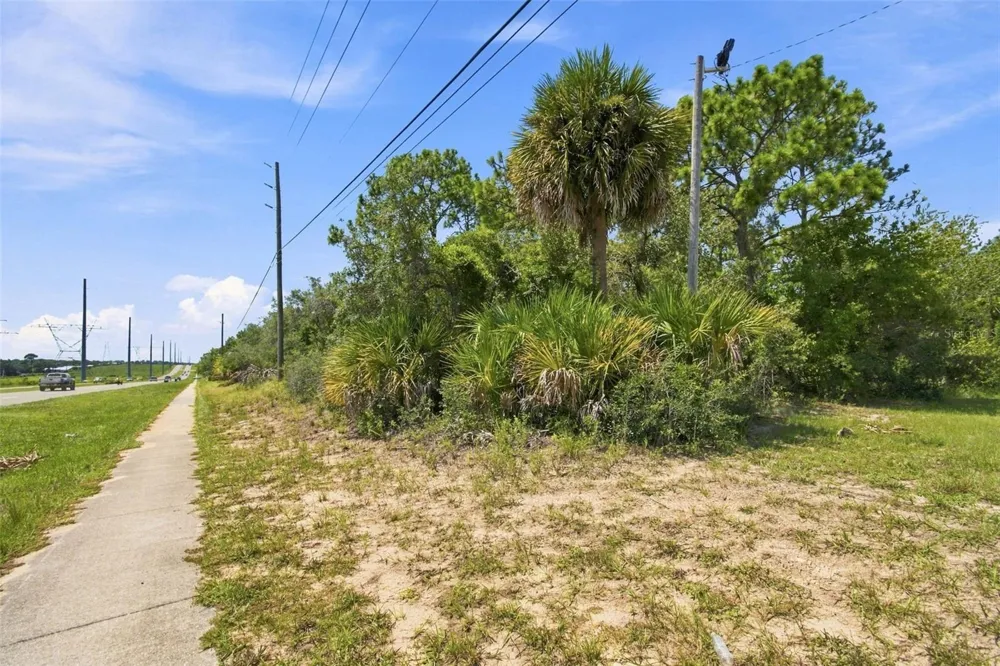 8279 SUNSHINE GROVE ROAD Brooksville, FL 34613