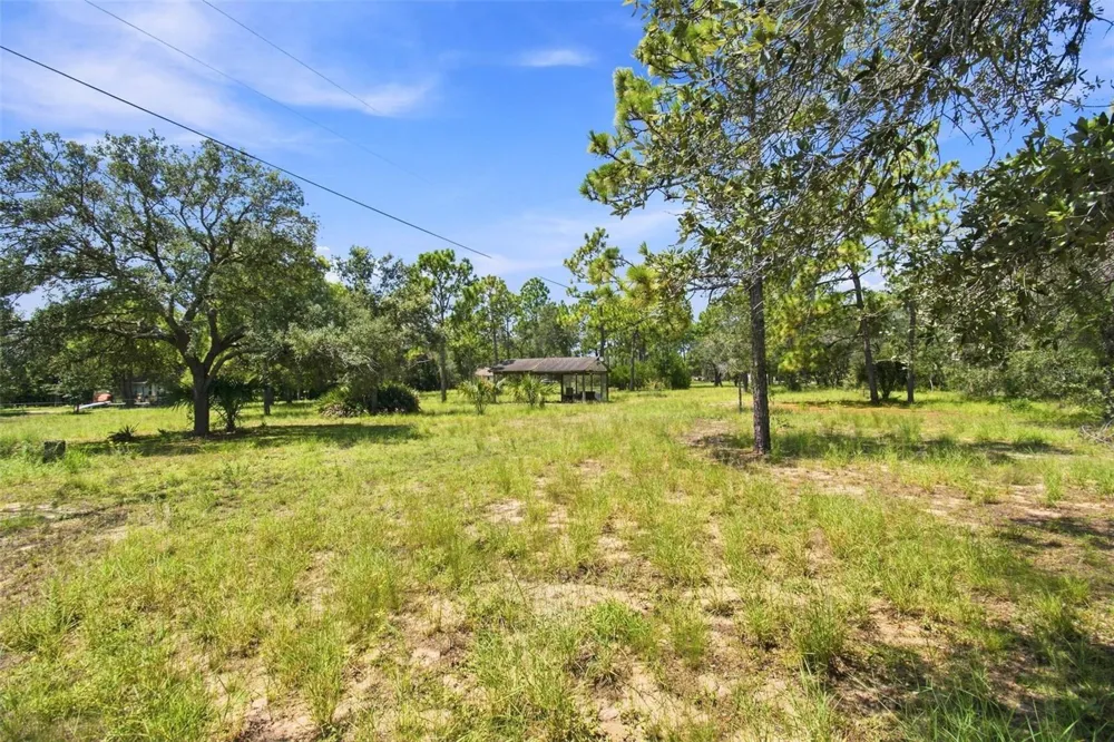 8279 SUNSHINE GROVE ROAD Brooksville, FL 34613