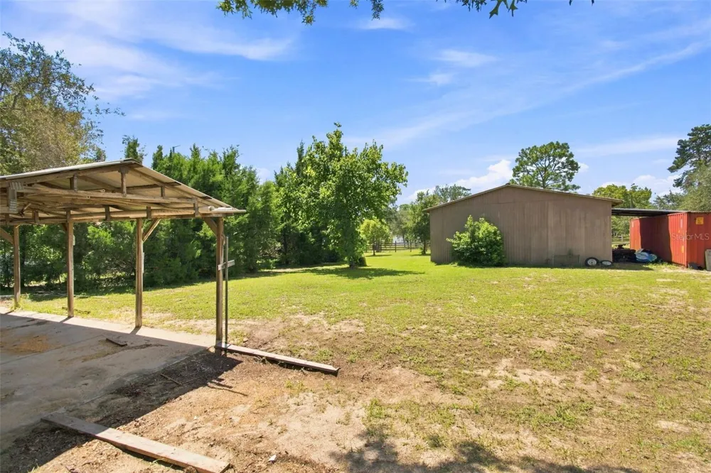 8279 SUNSHINE GROVE ROAD Brooksville, FL 34613