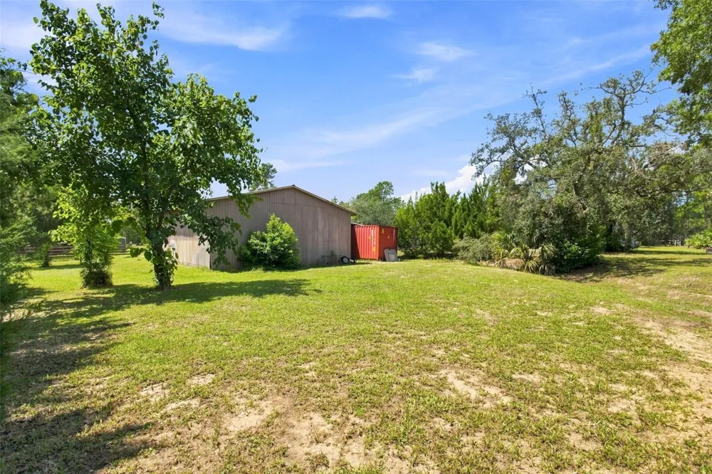 8279 SUNSHINE GROVE ROAD Brooksville, FL 34613