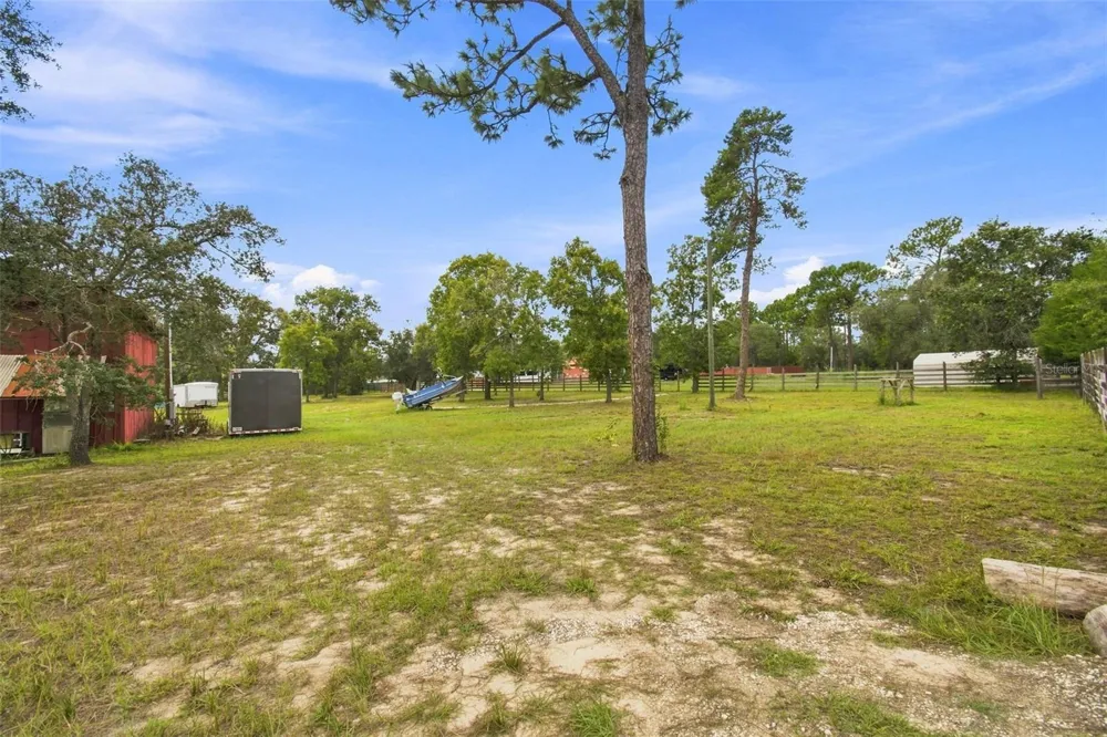 8279 SUNSHINE GROVE ROAD Brooksville, FL 34613
