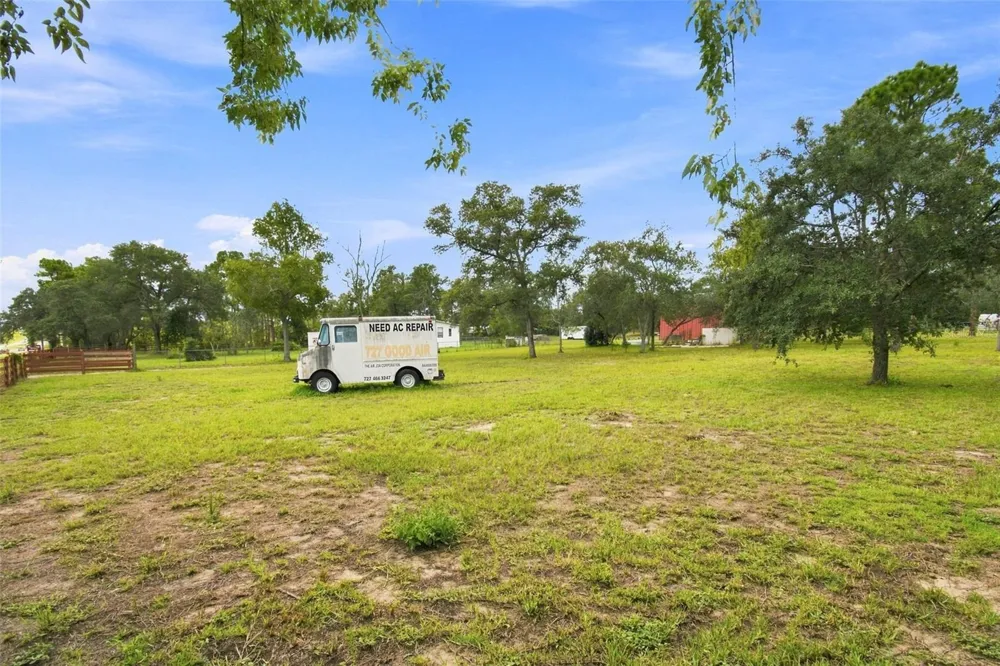 8279 SUNSHINE GROVE ROAD Brooksville, FL 34613