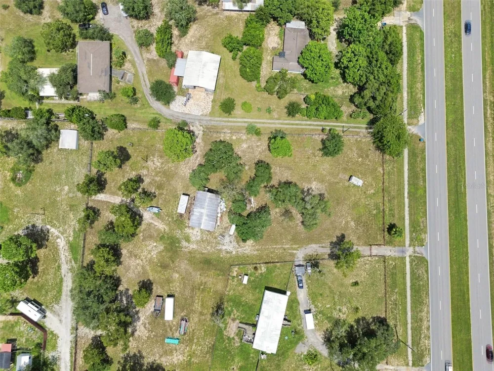 8279 SUNSHINE GROVE ROAD Brooksville, FL 34613