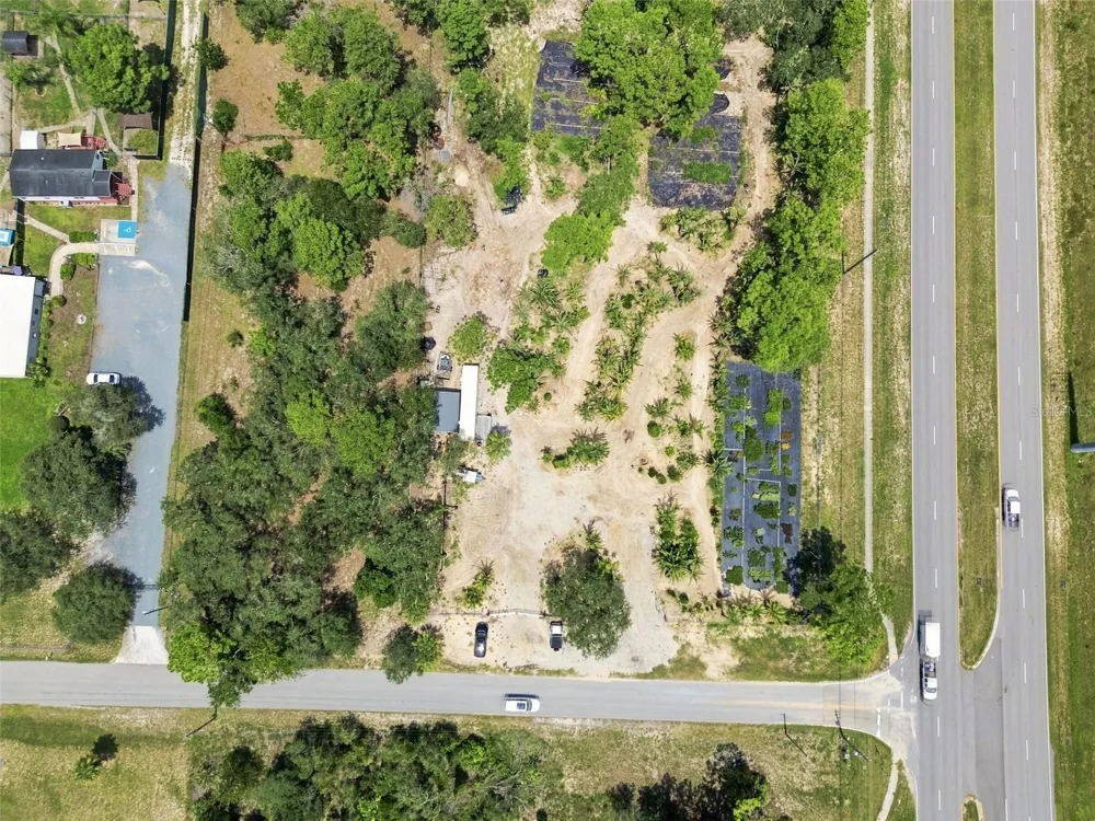 8279 SUNSHINE GROVE ROAD Brooksville, FL 34613