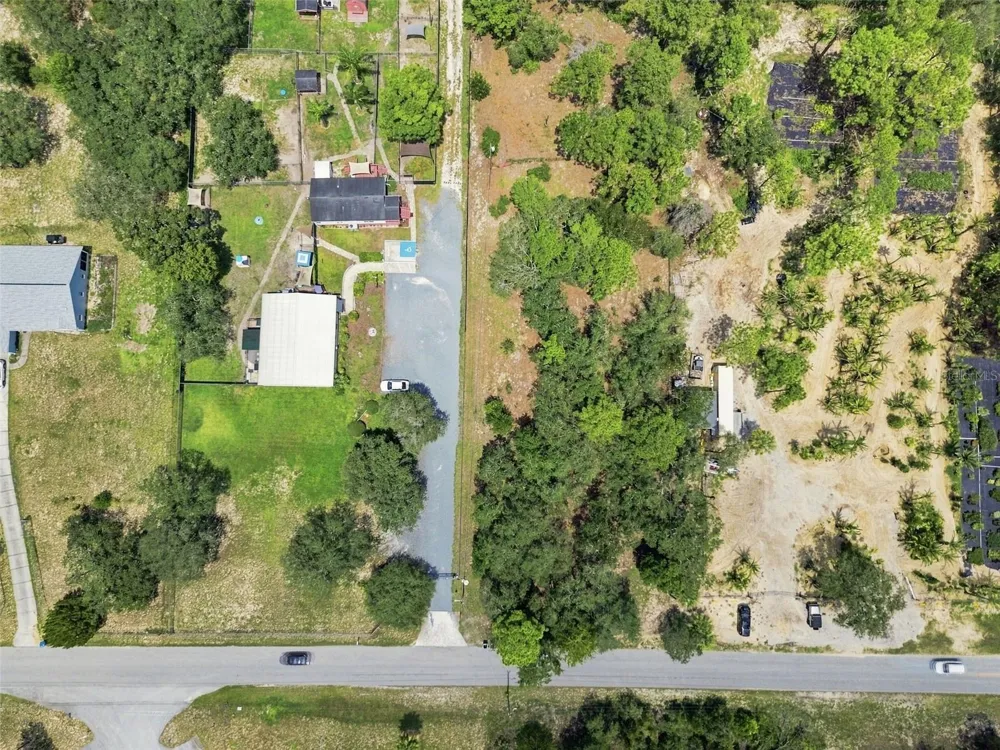 8279 SUNSHINE GROVE ROAD Brooksville, FL 34613