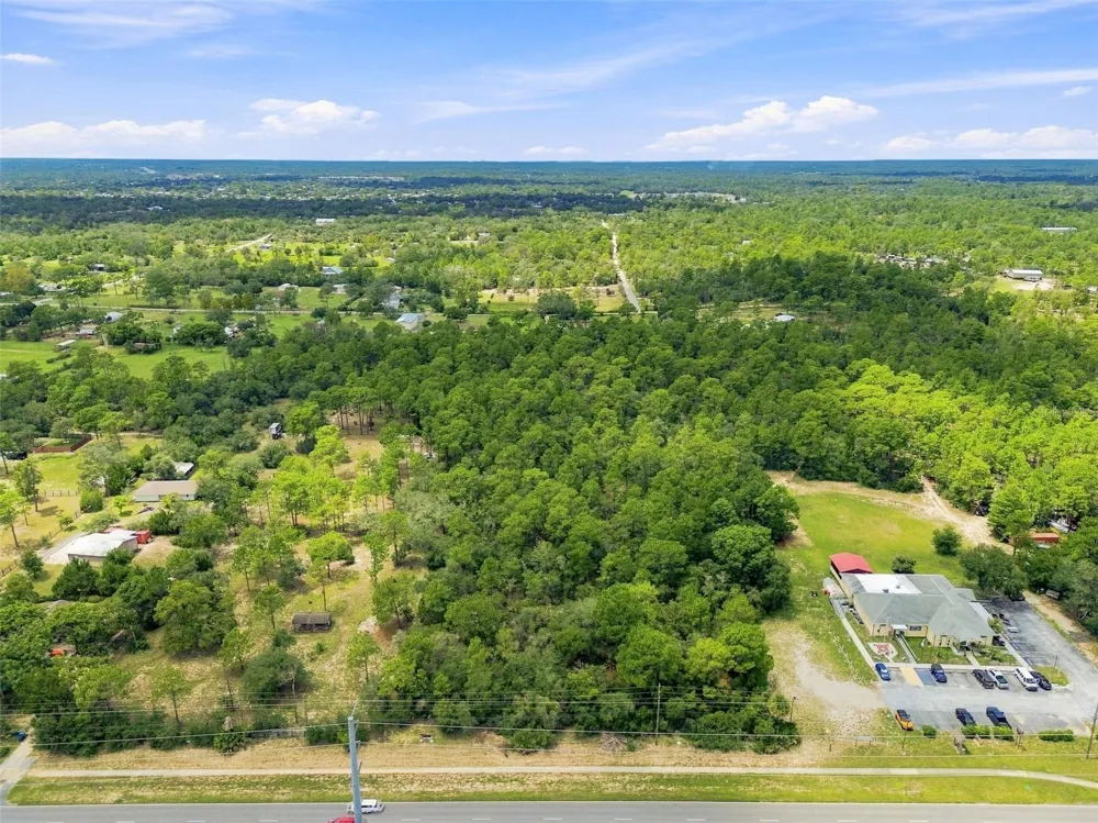 8279 SUNSHINE GROVE ROAD Brooksville, FL 34613