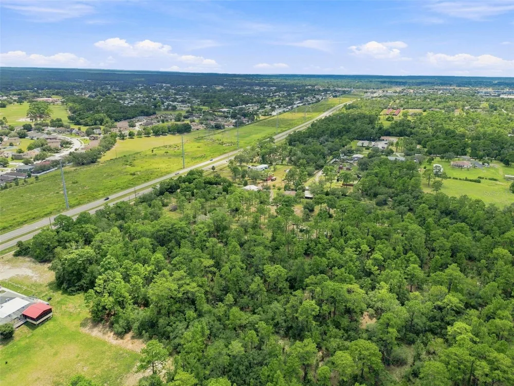 8279 SUNSHINE GROVE ROAD Brooksville, FL 34613