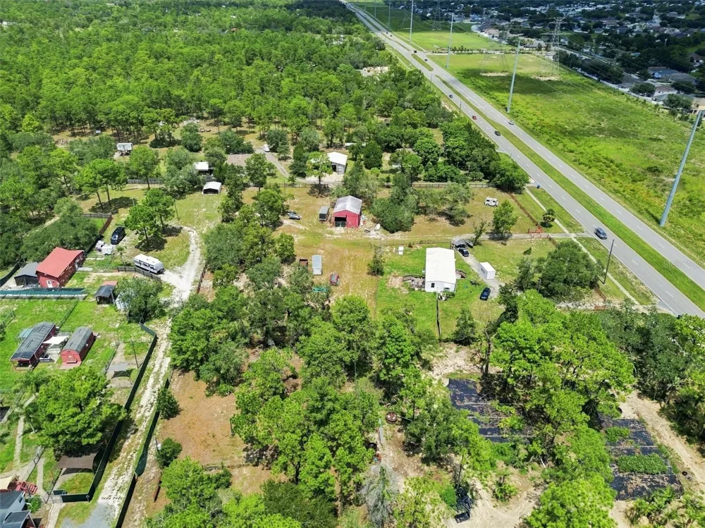 8279 SUNSHINE GROVE ROAD Brooksville, FL 34613
