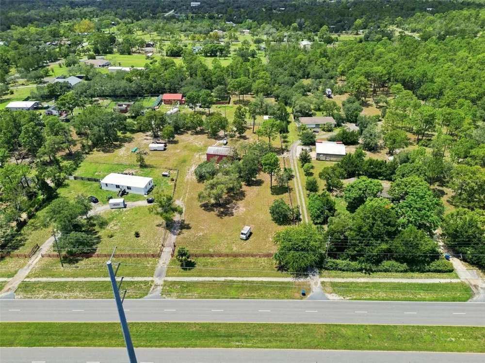 8279 SUNSHINE GROVE ROAD Brooksville, FL 34613