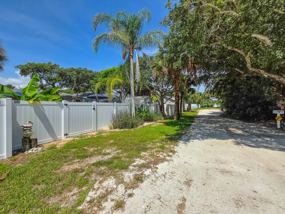 2617 S DAYTONA AVENUE Flagler Beach, FL 32136