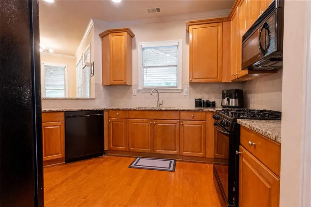 5834 Webb Forest Court Powder Springs, GA 30127