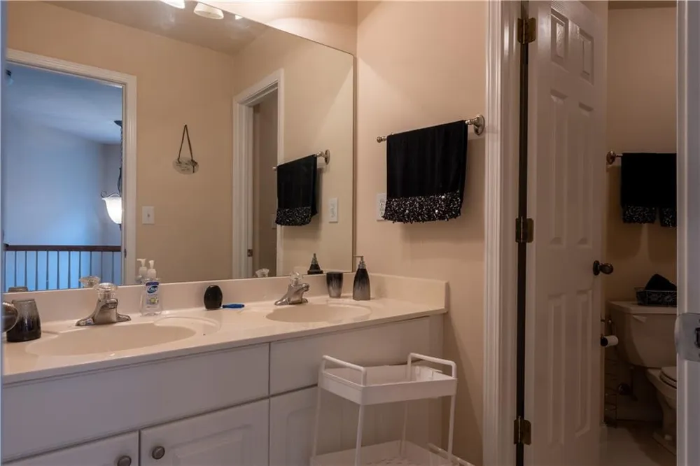 5834 Webb Forest Court Powder Springs, GA 30127