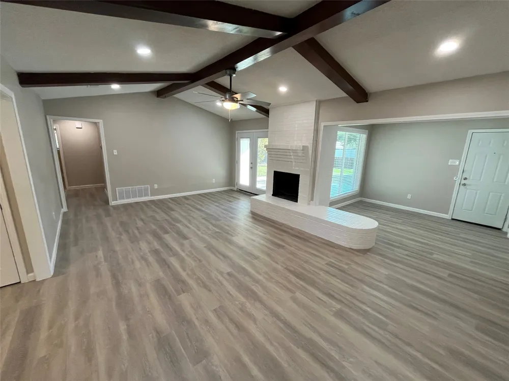 146 Bailey Drive DeSoto, TX 75115
