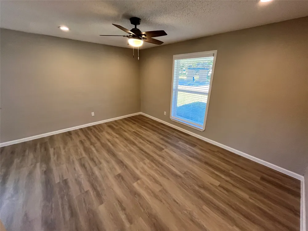 146 Bailey Drive DeSoto, TX 75115
