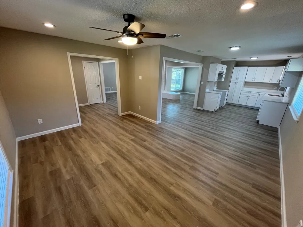146 Bailey Drive DeSoto, TX 75115