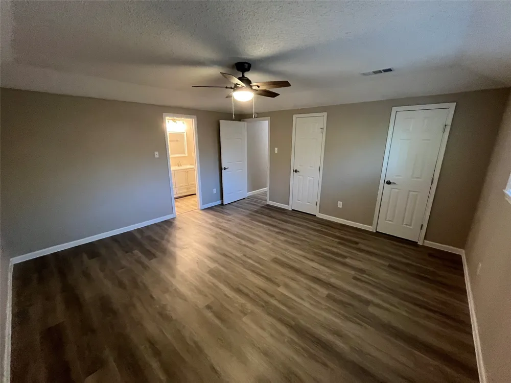 146 Bailey Drive DeSoto, TX 75115