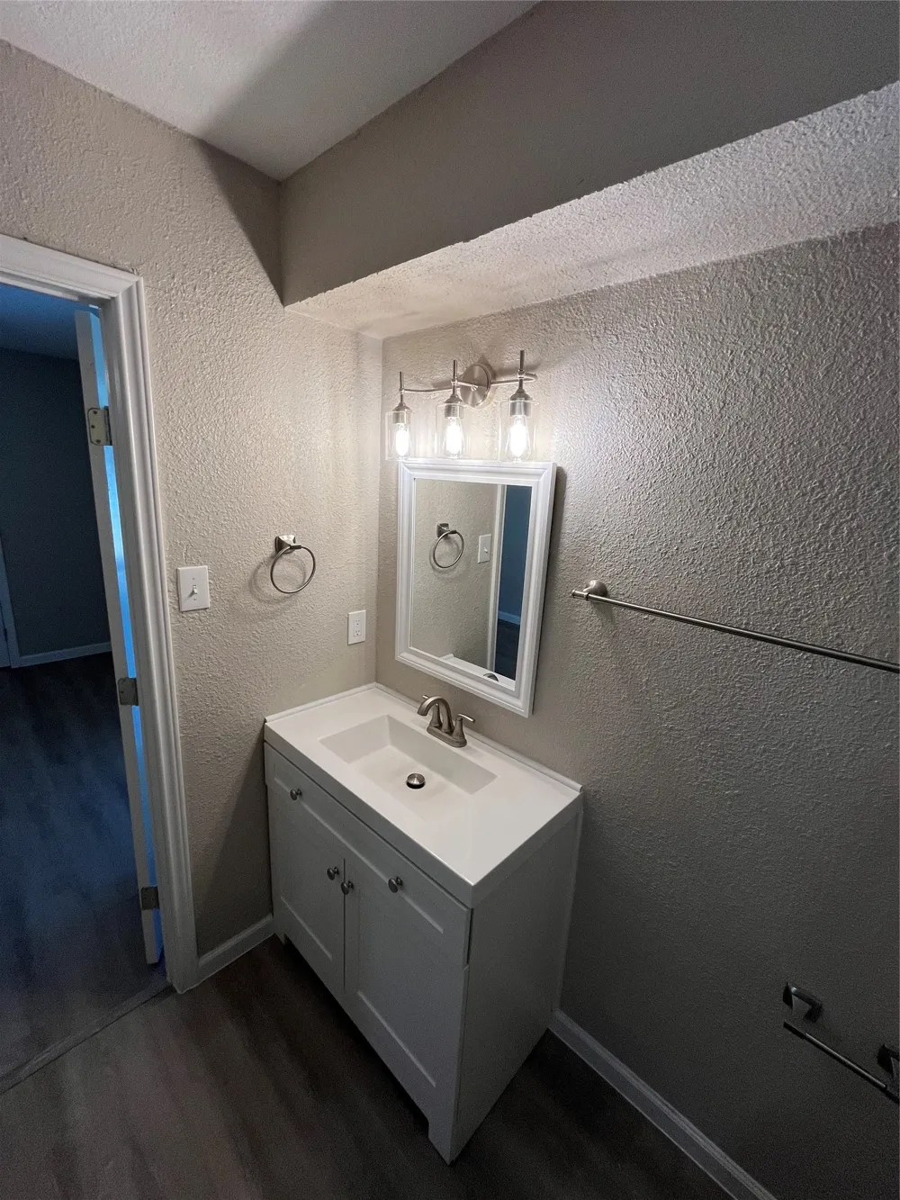 146 Bailey Drive DeSoto, TX 75115