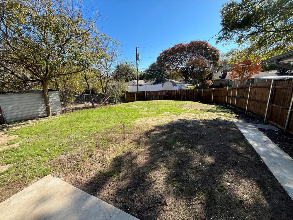 146 Bailey Drive DeSoto, TX 75115