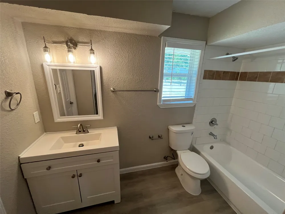 146 Bailey Drive DeSoto, TX 75115