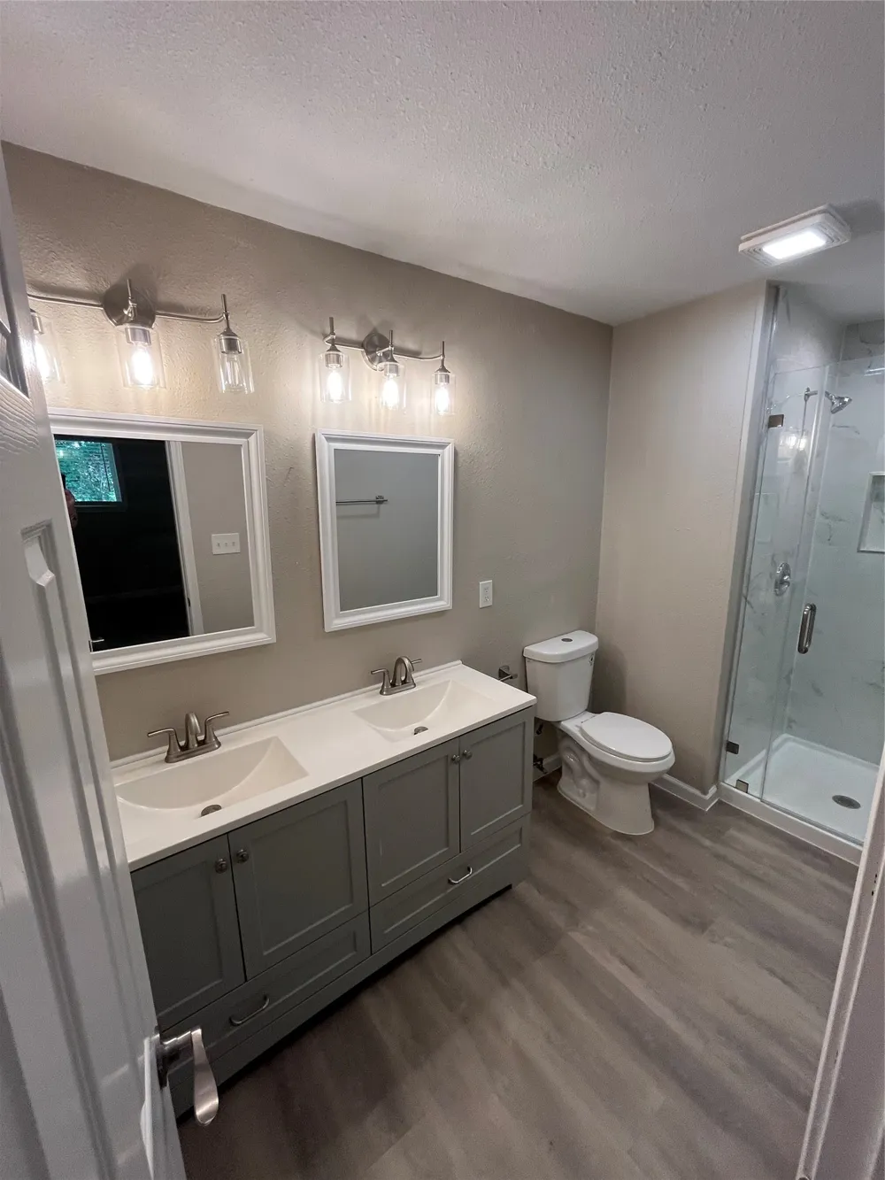 146 Bailey Drive DeSoto, TX 75115
