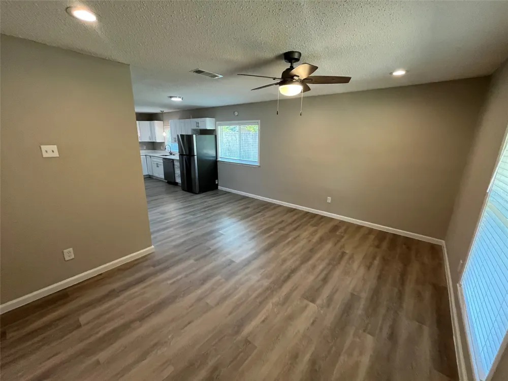 146 Bailey Drive DeSoto, TX 75115