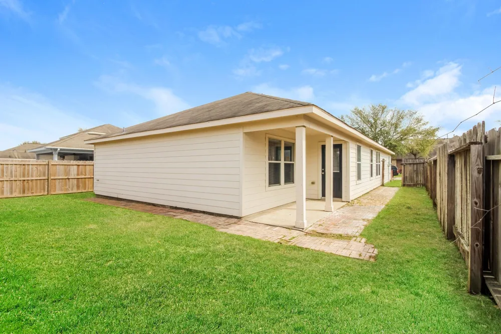3519 Apache Meadows Drive Baytown, TX 77521