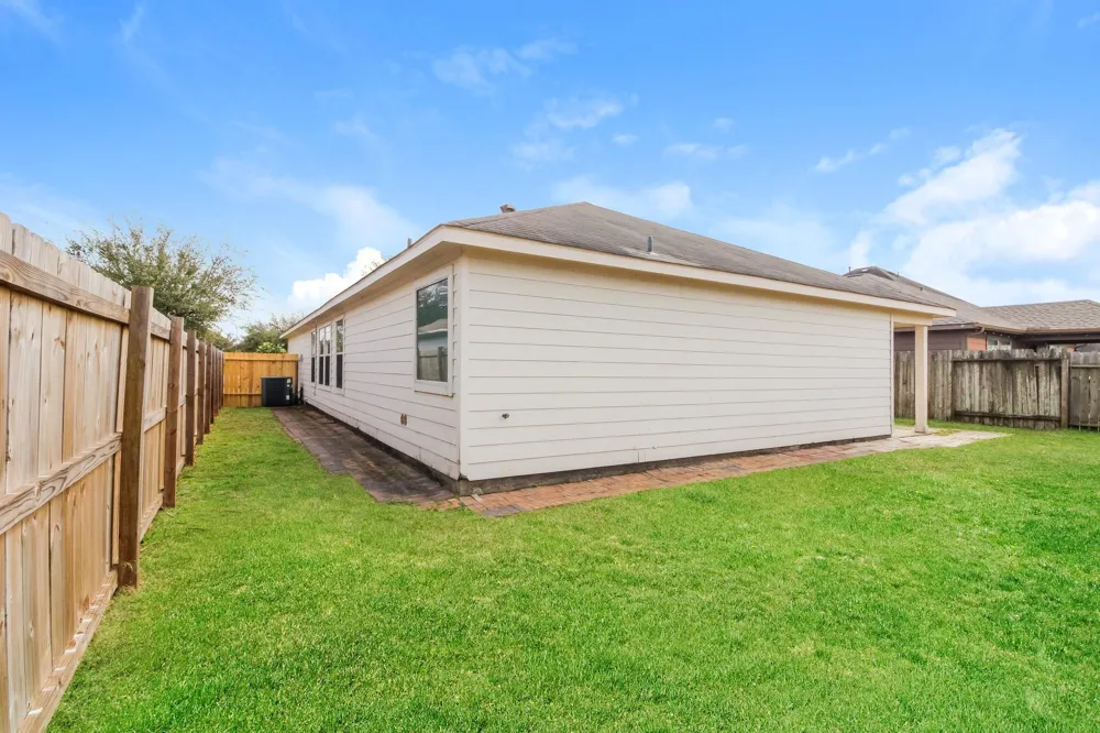 3519 Apache Meadows Drive Baytown, TX 77521