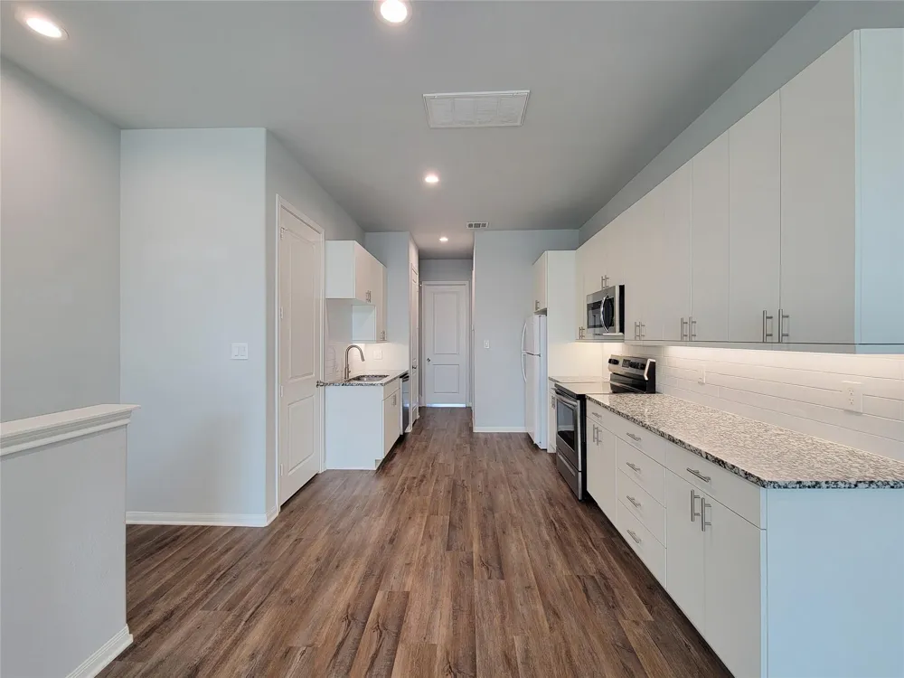 4908 Paradigm Lane Spring, TX 77379