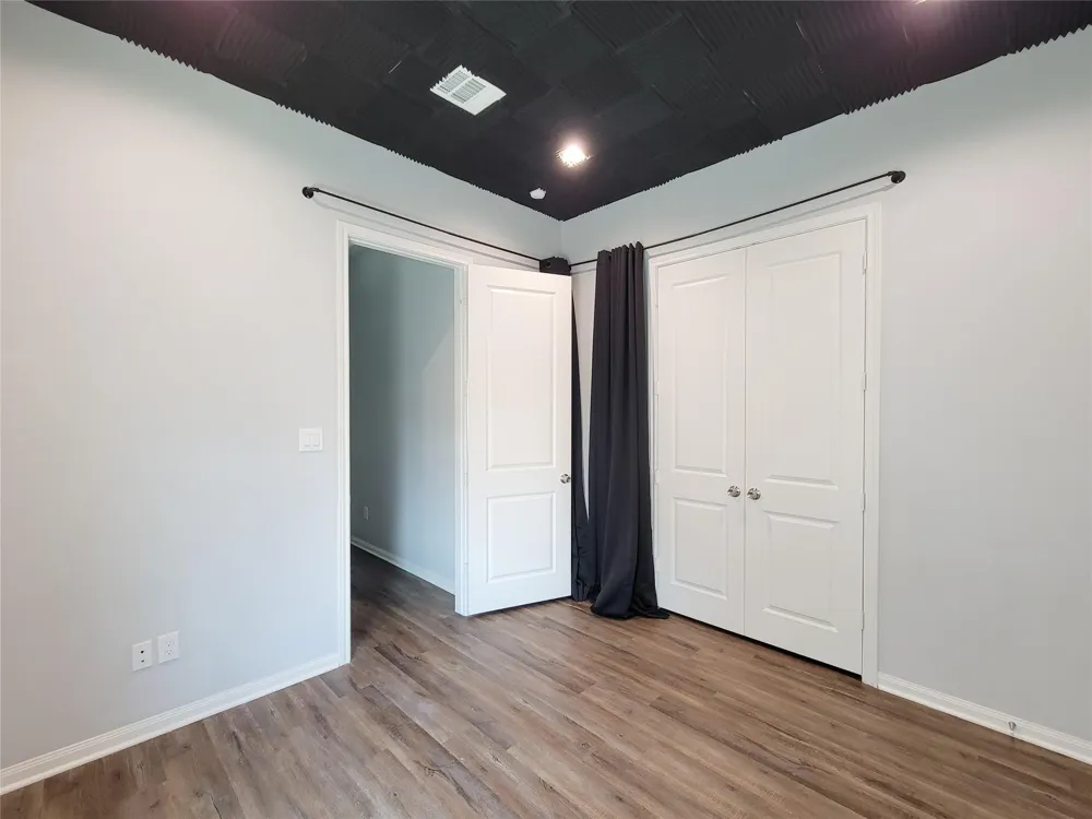 4908 Paradigm Lane Spring, TX 77379
