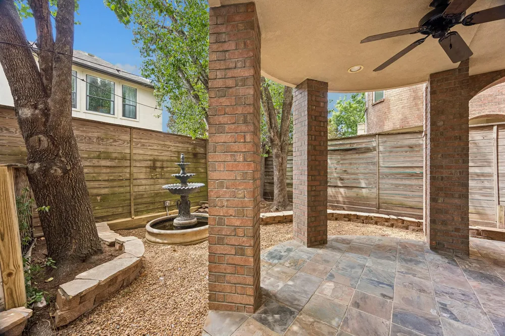5417 Dickson Street #B Houston, TX 77007