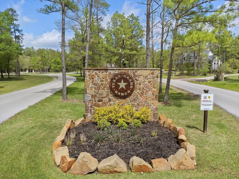 359 Dipping Vat Road Huntsville, TX 77340