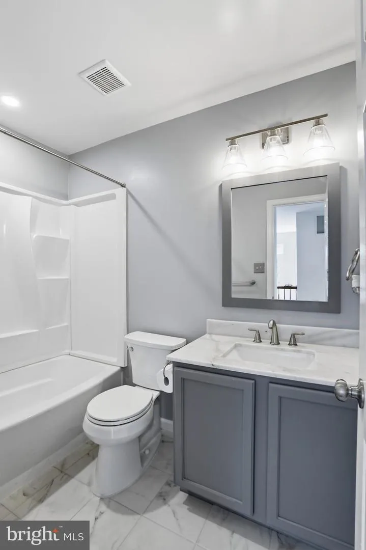 17359 LEGACY TERRACE Round Hill, VA 20141