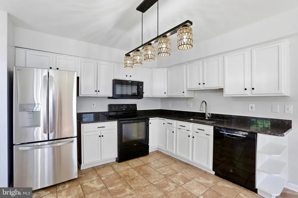 17359 LEGACY TERRACE Round Hill, VA 20141