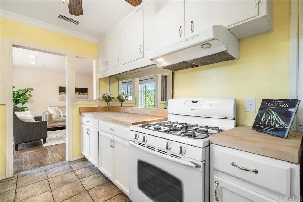 830 E 5Th Avenue Escondido, CA 92025