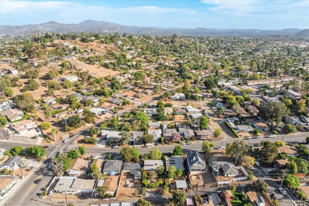 830 E 5Th Avenue Escondido, CA 92025