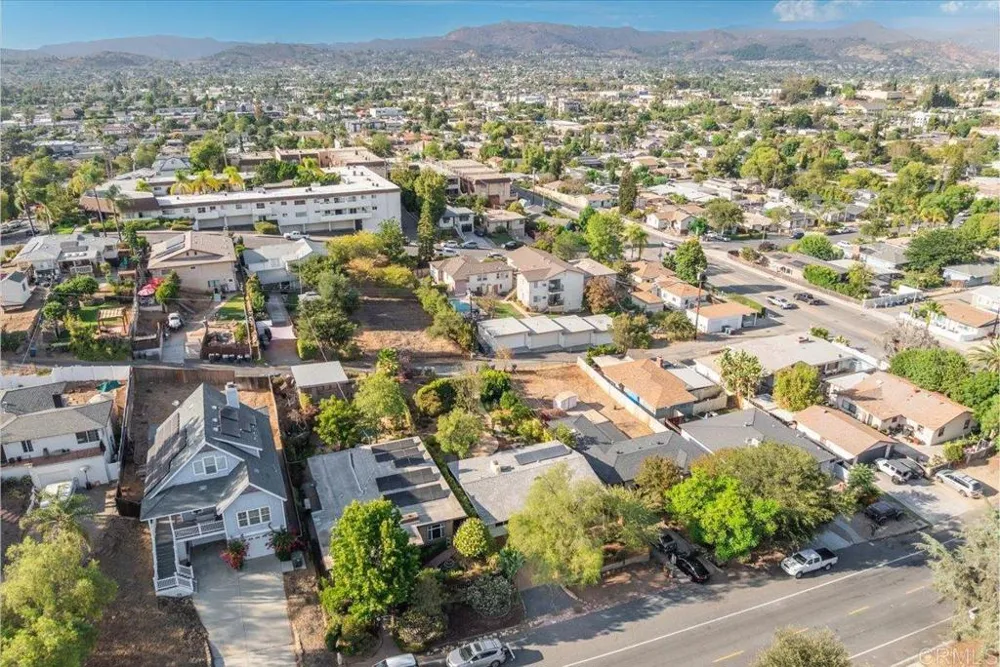 830 E 5Th Avenue Escondido, CA 92025