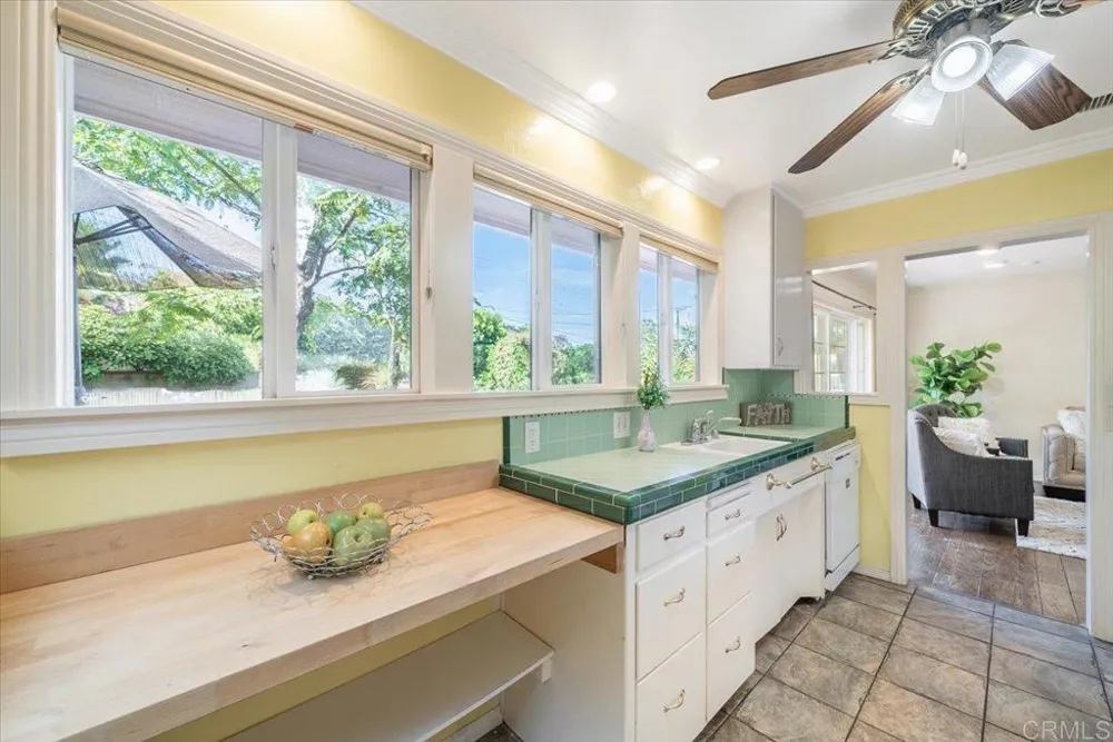 830 E 5Th Avenue Escondido, CA 92025