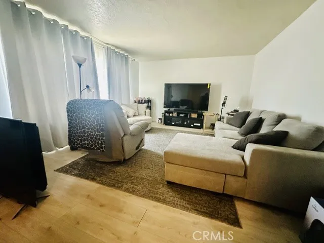 333 Oakwood St Montebello, CA 90640