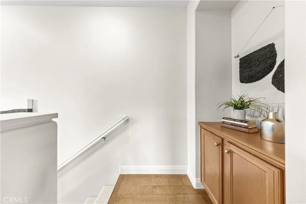 177 Lockford Irvine, CA 92602
