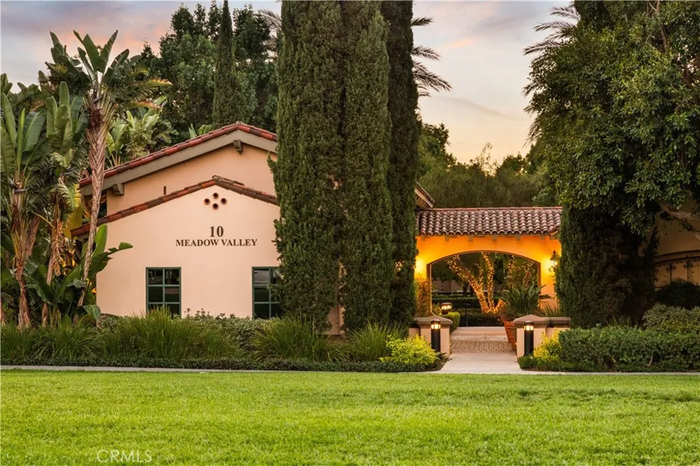 177 Lockford Irvine, CA 92602