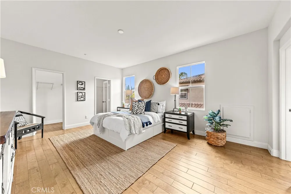 177 Lockford Irvine, CA 92602