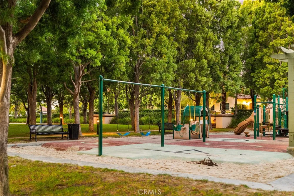177 Lockford Irvine, CA 92602