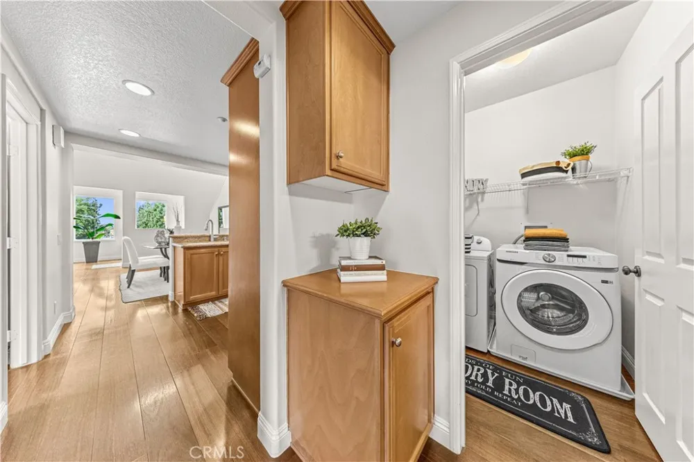 177 Lockford Irvine, CA 92602