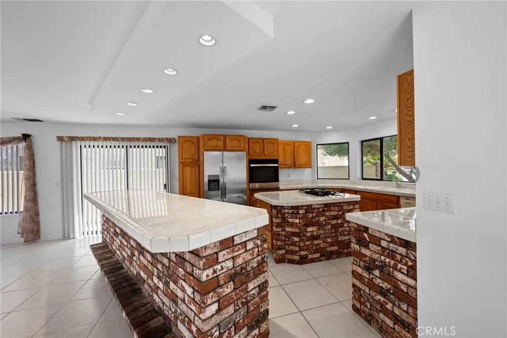 14364 Galleon Helendale, CA 92342