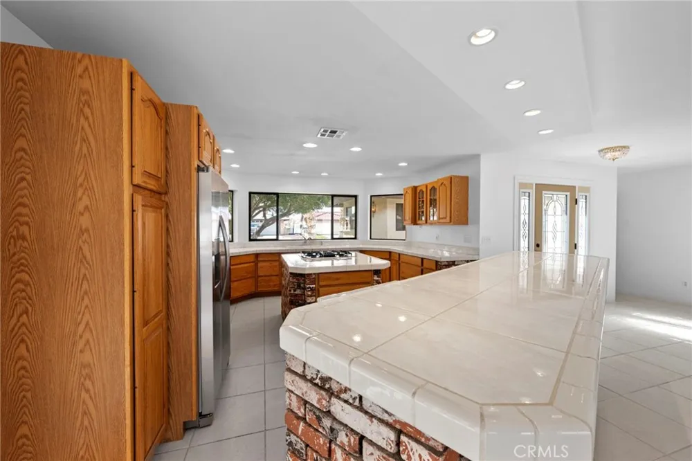 14364 Galleon Helendale, CA 92342