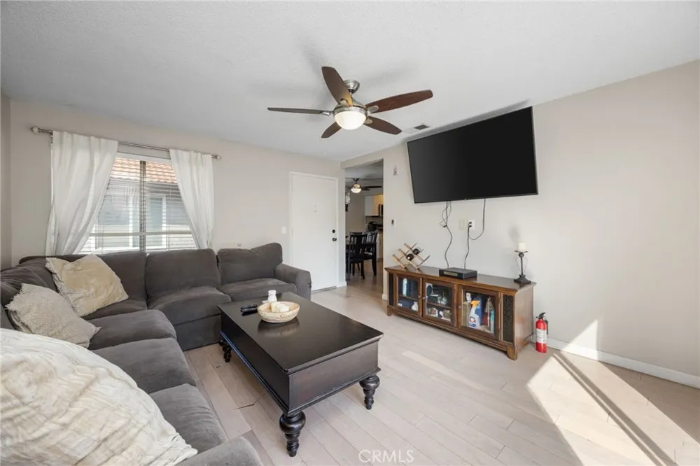 1336 Brentwood Corona, CA 92882