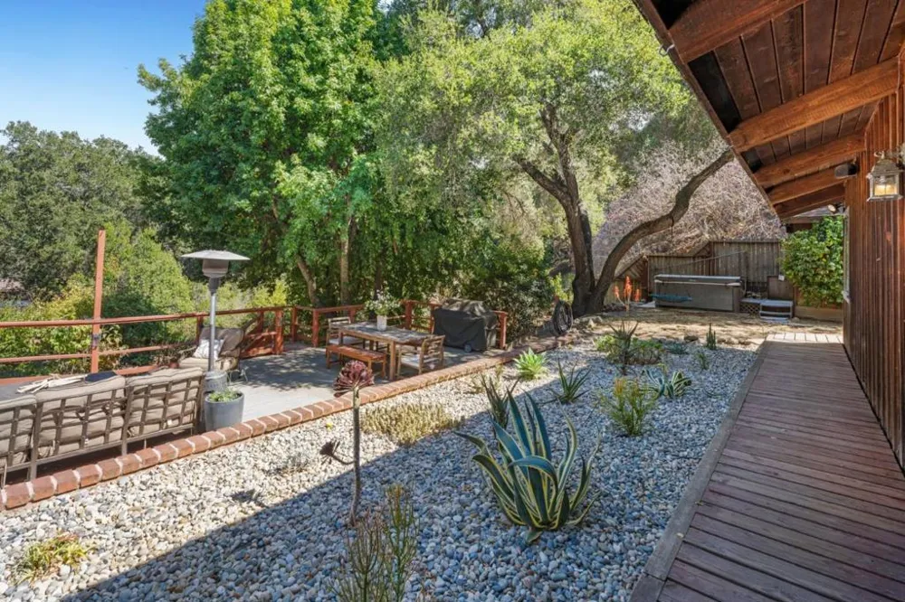 8 Buena Vista Del Rio Carmel Valley, CA 93924